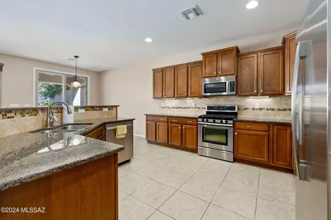 Kitchen - 13899 E Carruthers St, Vail, AZ 85641 photo 1 of 3