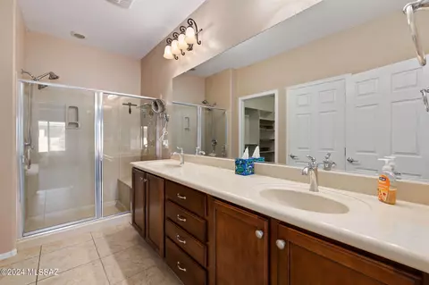 Bath - 13899 E Carruthers St, Vail, AZ 85641 photo 1 of 4