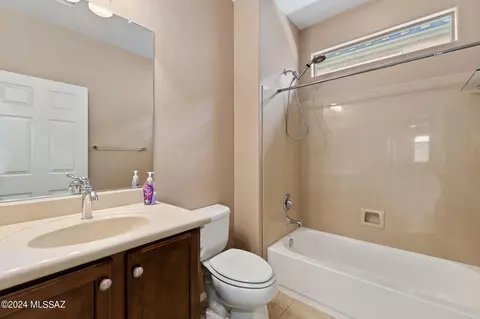 Bath - 13899 E Carruthers St, Vail, AZ 85641 photo 4 of 4