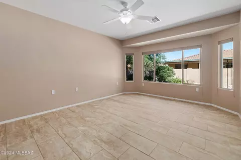 Living - 13899 E Carruthers St, Vail, AZ 85641 photo 7 of 7