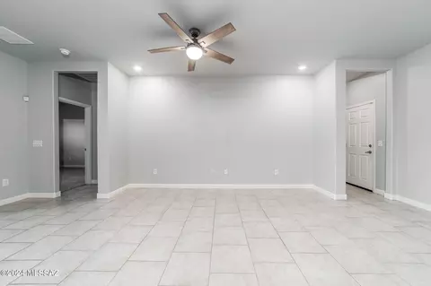 12031 E Becker Dr, Vail, AZ 85641 photo 6