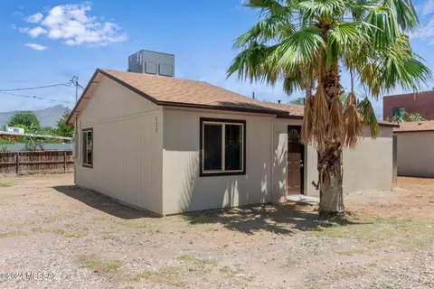 2738 N Sparkman Blvd, Tucson, AZ 85716