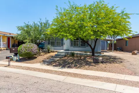 1071 E Park Estates Cir, Tucson, AZ 85706