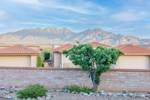 4203 S Emelita Dr, Green Valley, AZ 85622