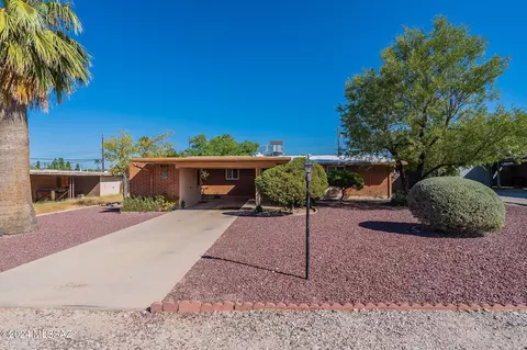 6733 E 12th St, Tucson, AZ 85710