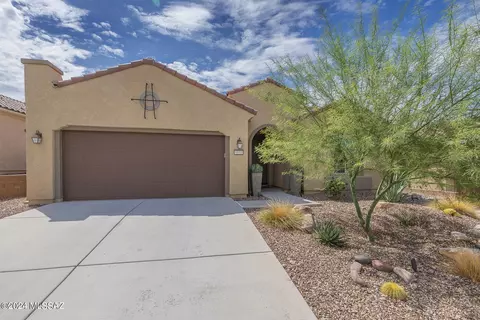 6811 W Cliff Spring Trl, Marana, AZ 85658