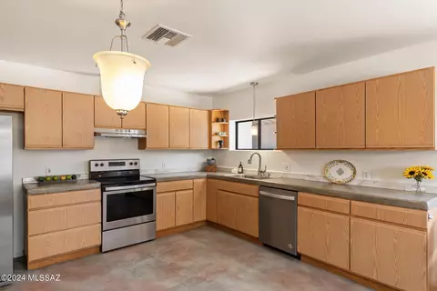 Kitchen - 2811 E Allen Rd, Tucson, AZ 85716 photo 4 of 4