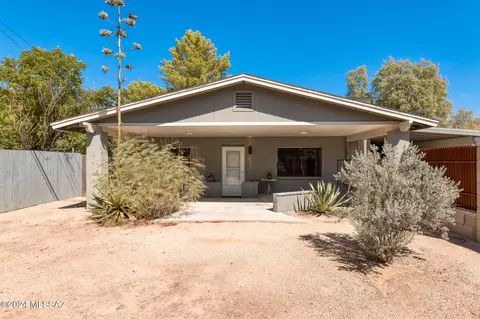 Exterior - 2811 E Allen Rd, Tucson, AZ 85716 photo 4 of 6