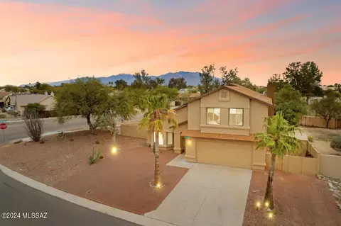 4971 W Condor Dr, Tucson, AZ 85742