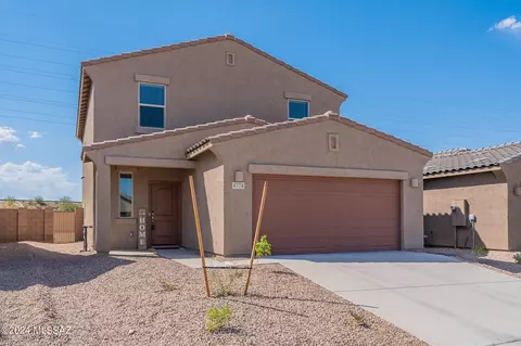 4778 E Greenway Wash Dr, Tucson, AZ 85706