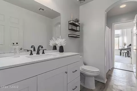 Bath - 625 E Blue Rock Way, Vail, AZ 85641 photo 2 of 2