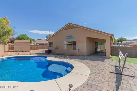 Exterior - 625 E Blue Rock Way, Vail, AZ 85641 photo 3 of 8