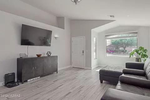 Living - 625 E Blue Rock Way, Vail, AZ 85641 photo 1 of 3