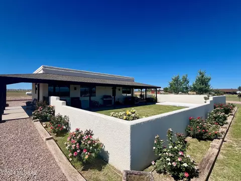 Exterior - 17 Marthas Ln, Elgin, AZ 85611 photo 3 of 15