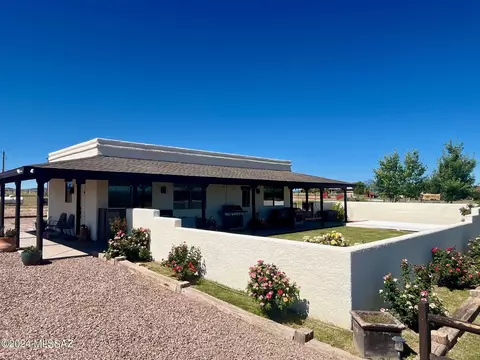17 Marthas Ln, Elgin, AZ 85611
