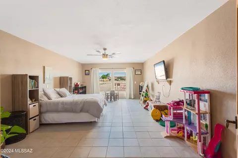 Bedroom - 17 Marthas Ln, Elgin, AZ 85611 photo 4 of 6