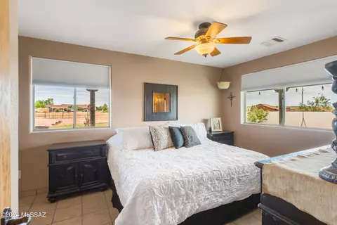 Bedroom - 17 Marthas Ln, Elgin, AZ 85611 photo 2 of 6