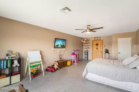 Bedroom - 17 Marthas Ln, Elgin, AZ 85611 photo 6 of 6