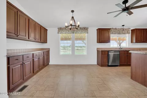 191 E Rio Ln, Benson, AZ 85602 photo 14