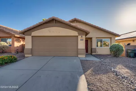 9324 E Marcasite Ln, Tucson, AZ 85747