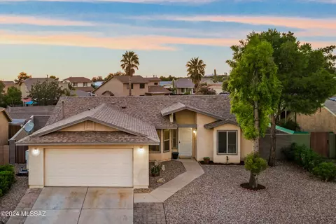 9653 N Sherbrooke St, Tucson, AZ 85742