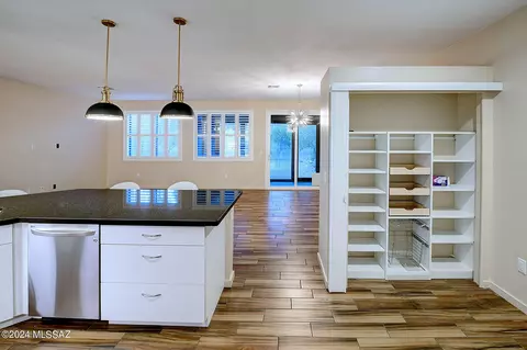 7582 E Chalkboard Ct, Tucson, AZ 85715 photo 8