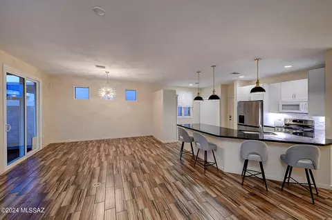 7582 E Chalkboard Ct, Tucson, AZ 85715 photo 11