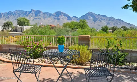 11847 N Potosi Point Dr, Oro Valley, AZ 85737