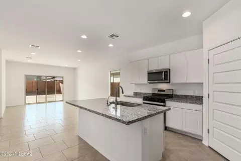 9787 E Gray Hawk Dr, Tucson, AZ 85730