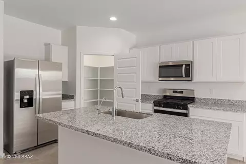 9781 E Gray Hawk Dr, Tucson, AZ 85730 photo 12