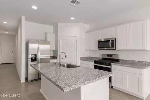9781 E Gray Hawk Dr, Tucson, AZ 85730 photo 14