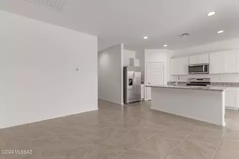 9781 E Gray Hawk Dr, Tucson, AZ 85730 photo 10