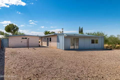 Exterior - 10415 E Observatory Dr, Vail, AZ 85641 photo 3 of 8