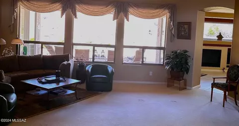Living - 63162 E Whispering Tree Ln, Saddlebrooke, AZ 85739 photo 2 of 5