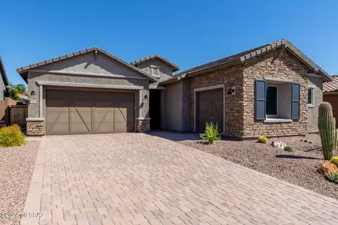 711 E Nubra Valley Pl, Oro Valley, AZ 85755