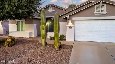 7340 W Chesapeake Dr, Tucson, AZ 85743