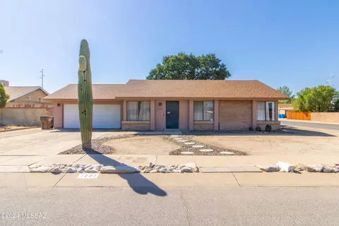 1201 W Elko St, Tucson, AZ 85704