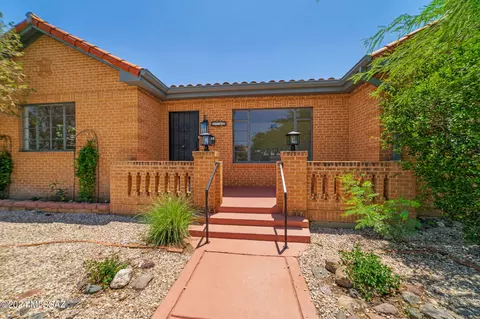 2710 E Manchester St, Tucson, AZ 85716