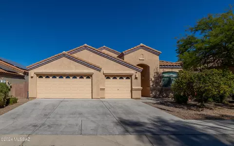 7775 E Treetop Rd, Tucson, AZ 85756