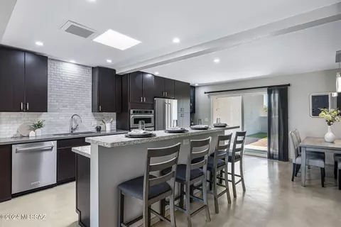 4525 N Mountain Quail Rd, Tucson, AZ 85750