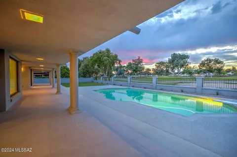 7971 N Tuscany Dr, Tucson, AZ 85742