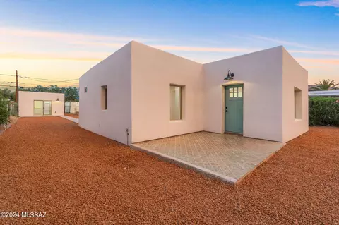 1413 W Niagara St, Tucson, AZ 85745