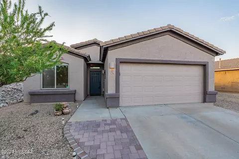 530 S Sunny Rock Dr, Vail, AZ 85641
