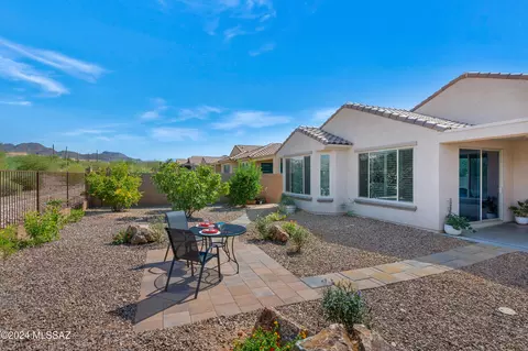 7186 W Cape Final Trl, Marana, AZ 85658