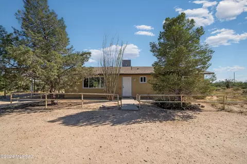 13085 W Cornell Dr, Tucson, AZ 85736
