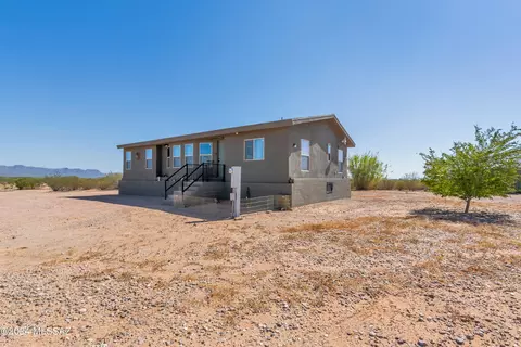 12761 W Blue Aloe St, Tucson, AZ 85735