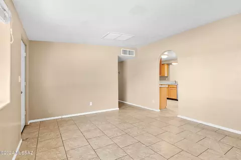 Living - 3738 E Dover Stra, Tucson, AZ 85706 photo 7 of 7
