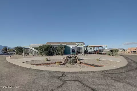 1915 W Casa Del Rio Apt 35 Dr, Benson, AZ 85602