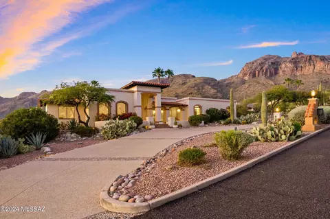 3161 E Crest Shadows Dr, Tucson, AZ 85718