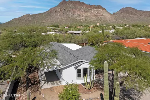 2320 S Circle X Pl, Tucson, AZ 85713